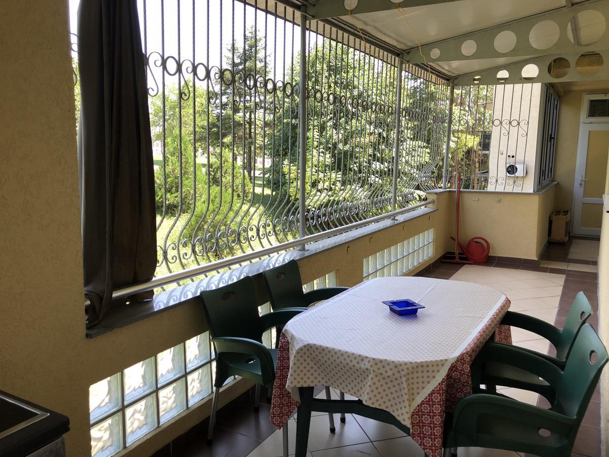 Ulpiana Apartment Pristina Kültér fotó