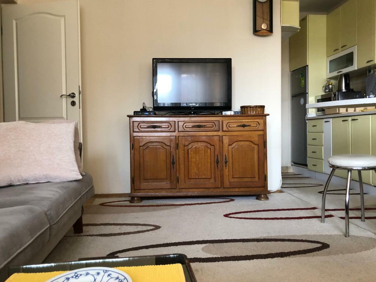 Ulpiana Apartment Pristina Kültér fotó