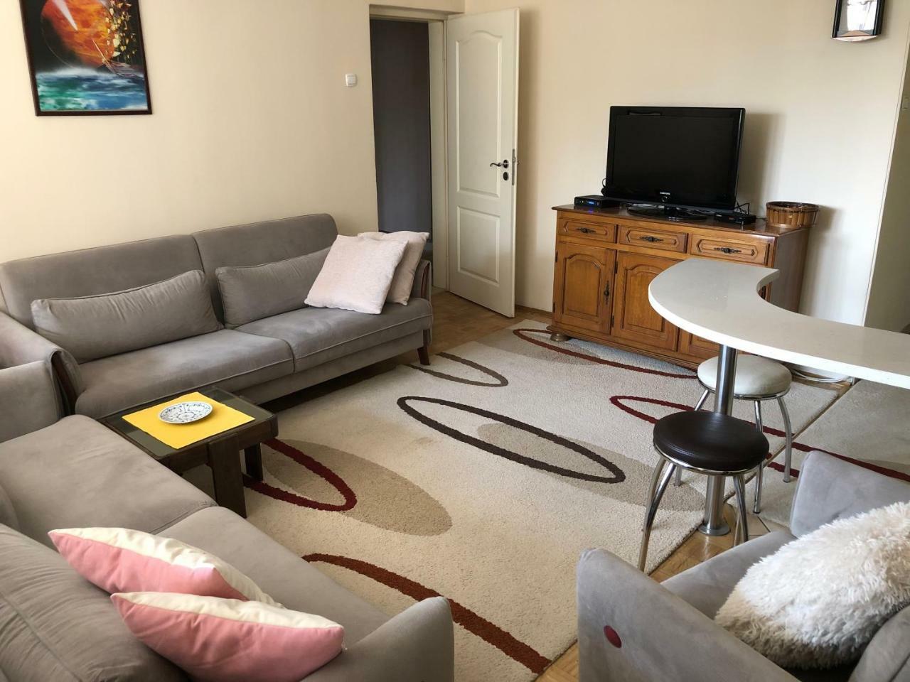 Ulpiana Apartment Pristina Kültér fotó