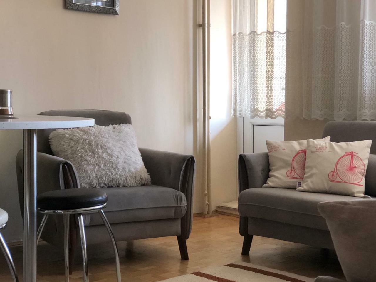 Ulpiana Apartment Pristina Kültér fotó